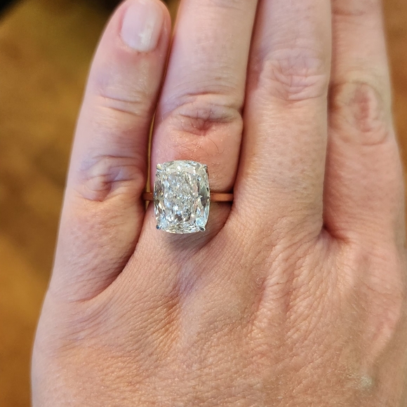 IGI DIAMOND RING Jewelry - 8 Carat Cushion Cut Diamond Gold Ring